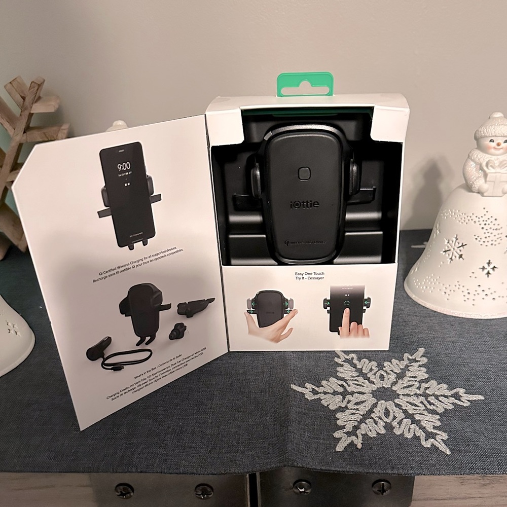 Like New Easy One Touch Wireless 2
Air Vent & CD Slot Mount SKU: HLCRIO143